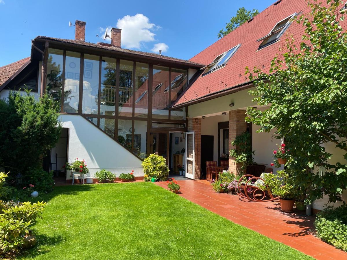 Penzion Country Club Hotell Žamberk Exteriör bild